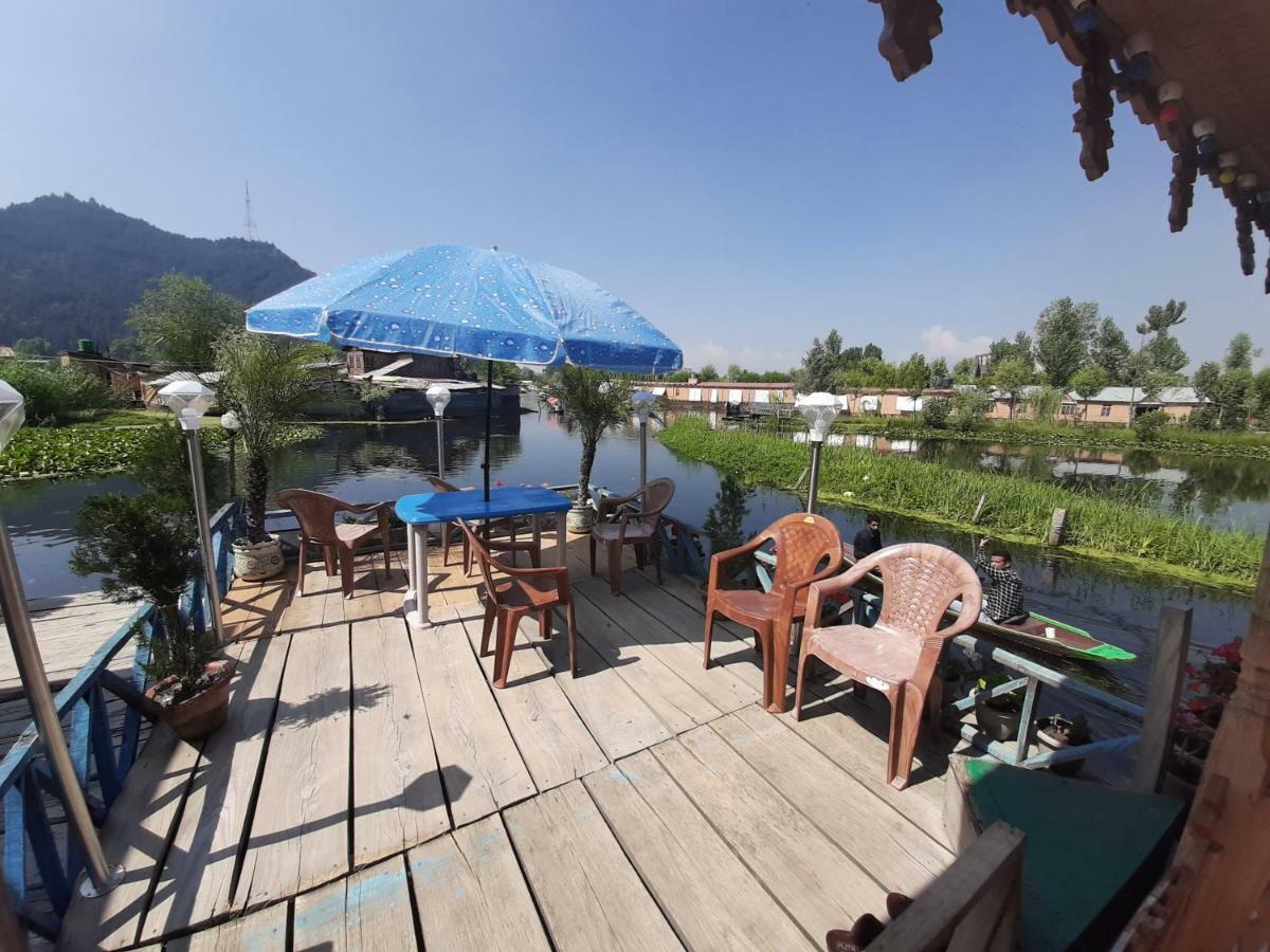 Heritage Geneva House Boat Srinagar  Bagian luar foto